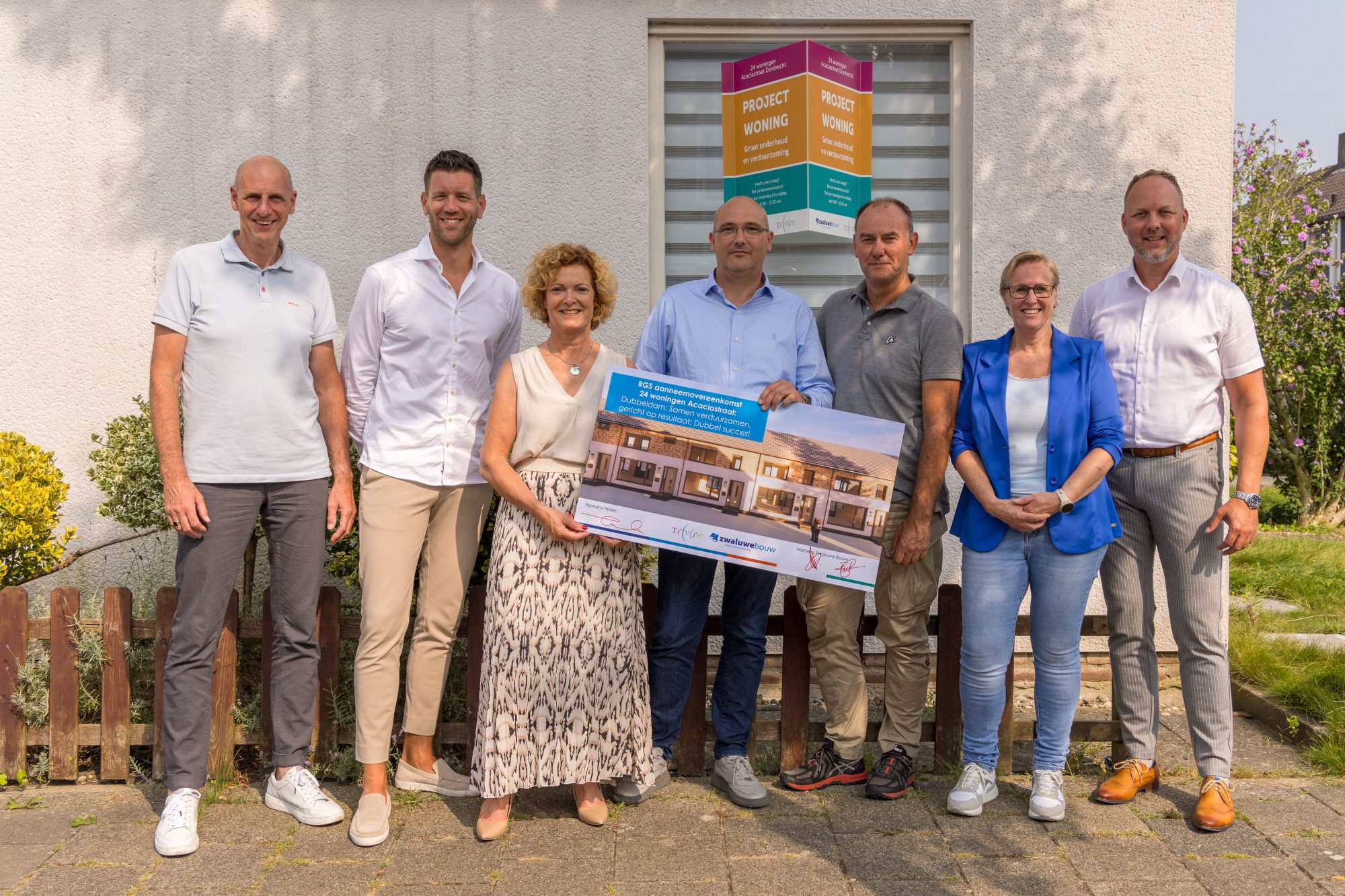 Ondertekening RGS aanneemovereenkomst 24 woningen Acaciastraat