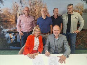 Handtekeningen zijn gezet: verbetering van 192 appartementen voor Rhiant